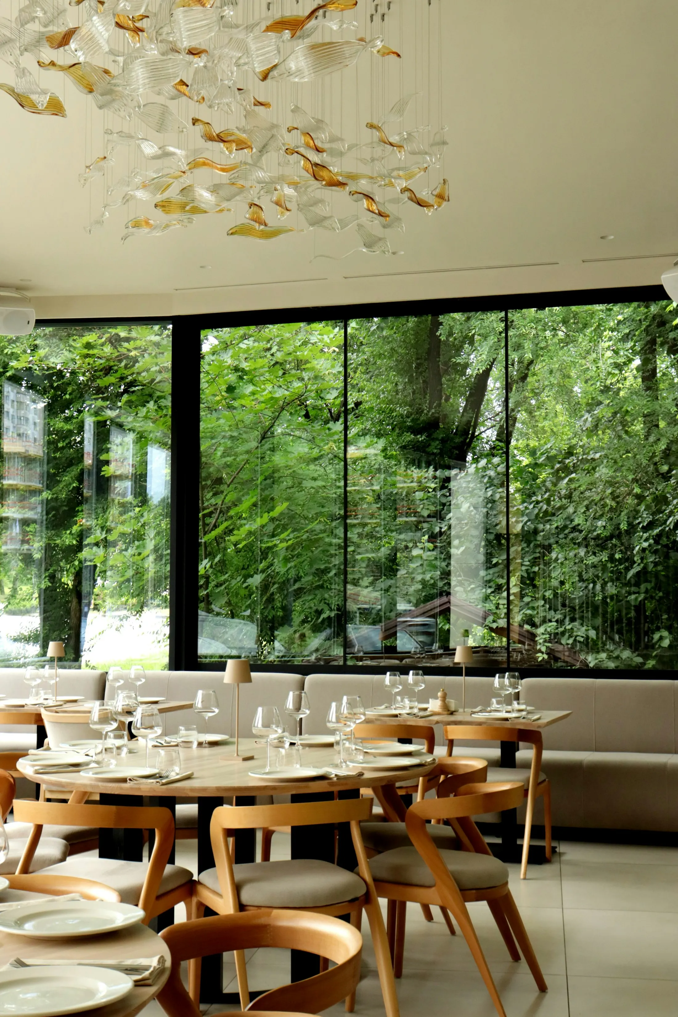 La salle d’Aubance, ouverte sur les arbres